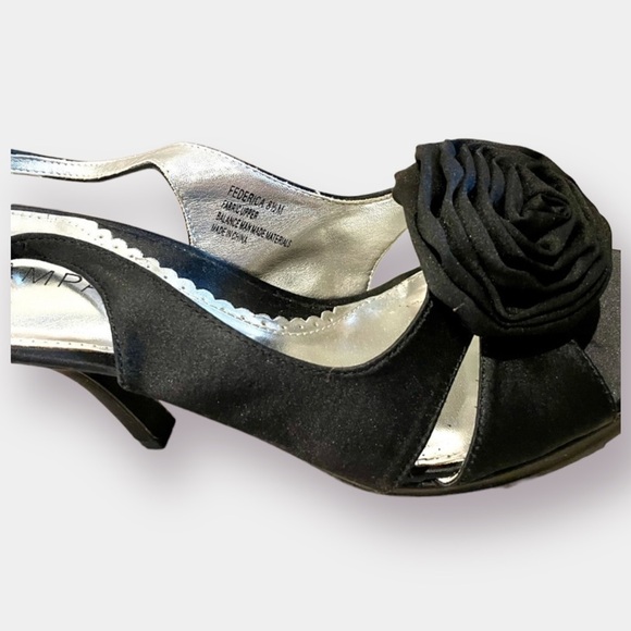 Rampage Black Satin Rosette Heels Sandal Size 8.5 - Picture 6 of 10
